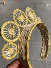 Cargar imagen en el visor de la galería, Corona Irina