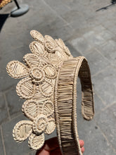 Cargar imagen en el visor de la galería, Corona Virgina