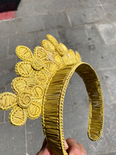 Cargar imagen en el visor de la galería, Corona Virgina