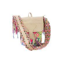 Cargar imagen en el visor de la galería, Wayuu turquesa con cristales swarovski