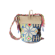 Cargar imagen en el visor de la galería, Wayuu turquesa con cristales swarovski