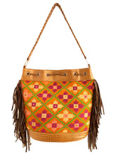 Cargar imagen en el visor de la galería, Wayuu de Mano Tulipán