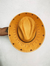 Cargar imagen en el visor de la galería, Sombrero Solar
